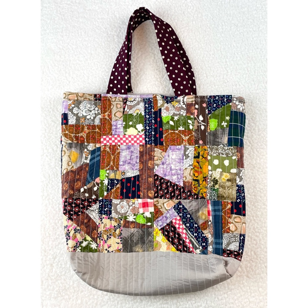 SALLY SAW • Handmade Colorful Patchwork Tote Bag - Picture 6 of 9